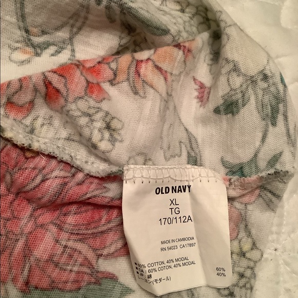 Old Navy  Floral Cotton Tee - Picture 5 of 5
